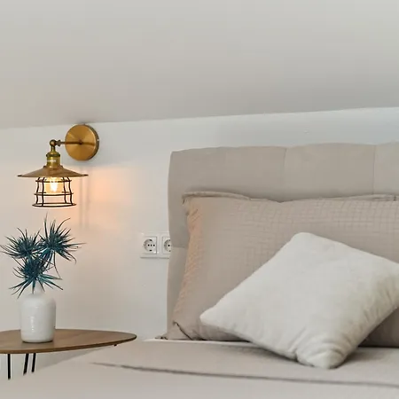 With Jacuzzi On Rooftop Appartement *