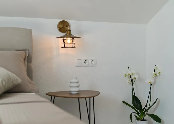 With Jacuzzi On Rooftop Appartement Trogir